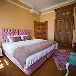 Sanart & Loca Garden Penzion Bergama