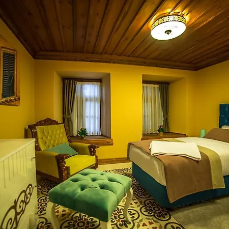 Sanart & Loca Garden *