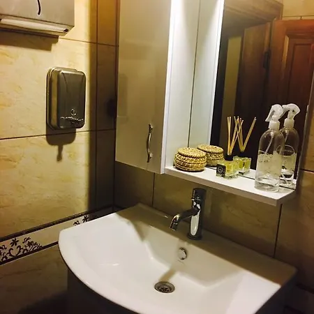 Pensión Sanart & Loca Garden