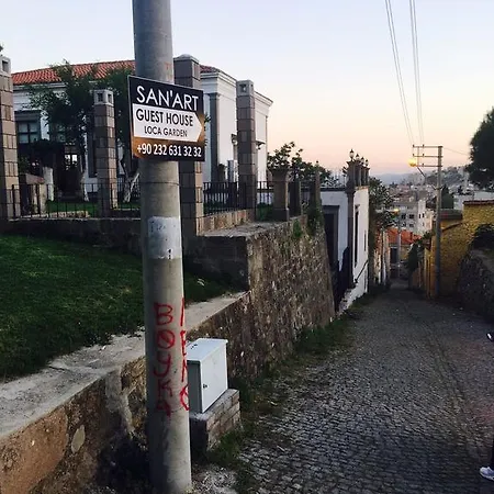 Sanart & Loca Garden Pensión *