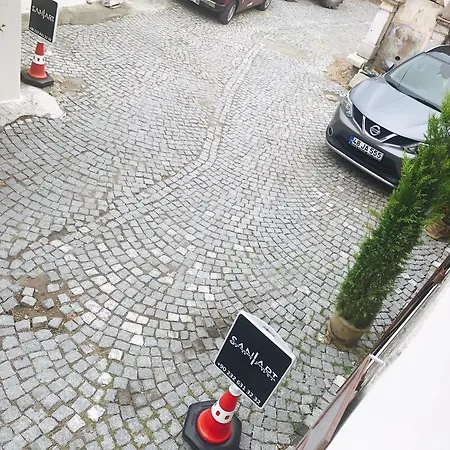 Sanart & Loca Garden Pensión Bergama