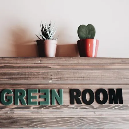 Sanart & Loca Garden Pensión