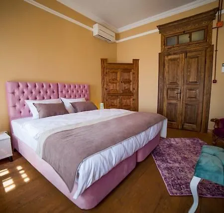 Sanart & Loca Garden Pensionat Bergama