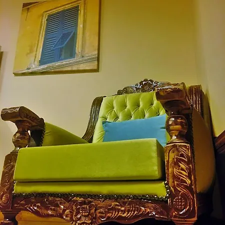 Pensión Sanart & Loca Garden *