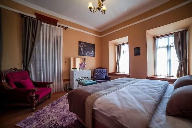 Sanart & Loca Garden Gæstehus Bergama