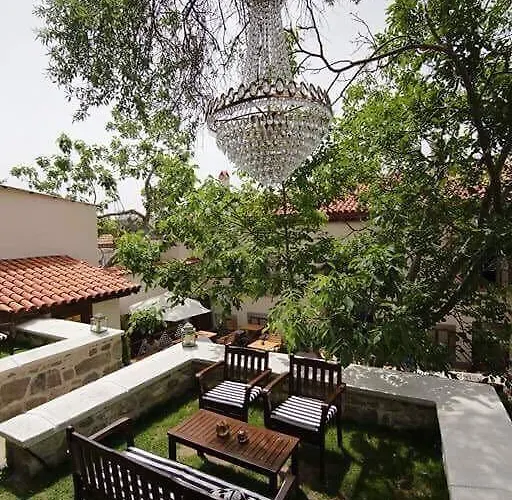 Sanart & Loca Garden Gæstehus Bergama