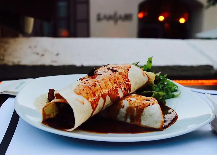 Sanart & Loca Garden Gæstehus