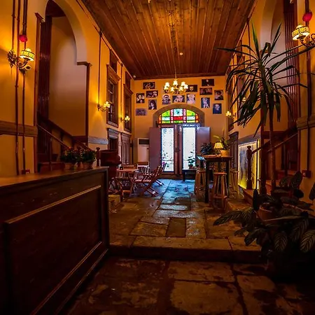 Sanart & Loca Garden Casa de hóspedes Bergama