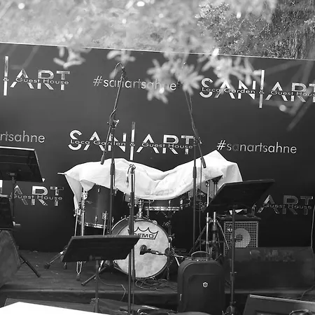 Sanart & Loca Garden