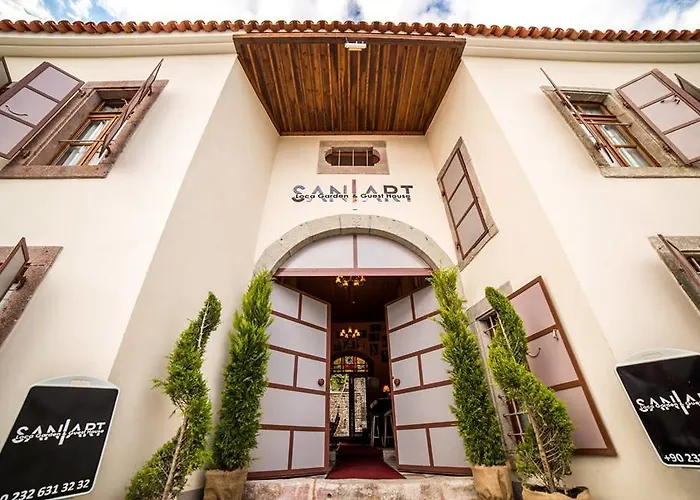 Sanart & Loca Garden Pensionat *