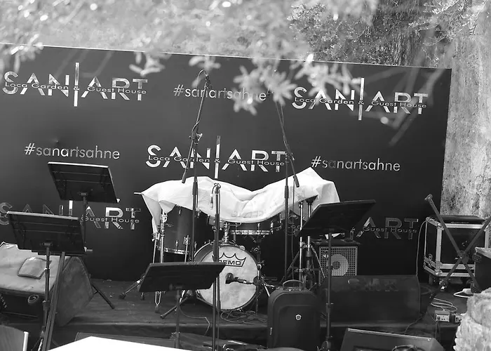 Sanart & Loca Garden